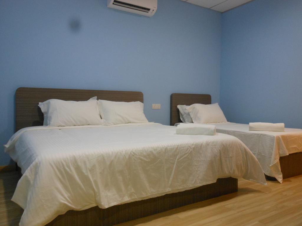 Eiman Homestay, Kluang Extérieur photo
